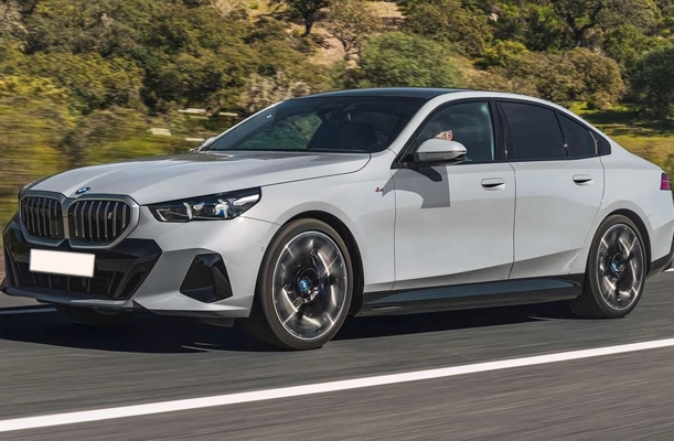 BMW 5 Series.section img